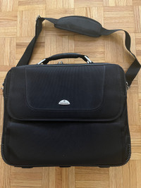 Samsonite Black Multipocket 15” Laptop bag with strap