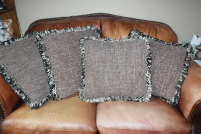 Throw Pillow, La-Z-boy brown with fringe, Excellent Quality, Set, View more