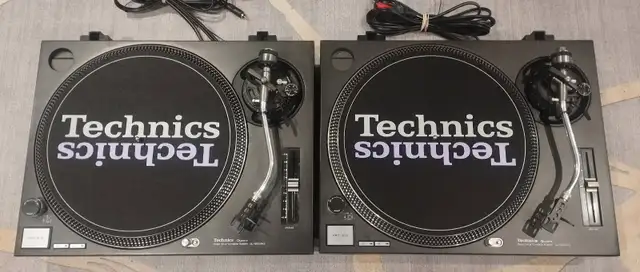 Pair of Technics SL-1200MK2 Black direct drive turntables with: in Other in City of Toronto - Image 2