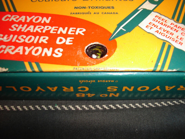 Vintage 1962 48 Crayola Crayons with NEW Built-In Sharpener in Arts & Collectibles in Sunshine Coast - Image 4