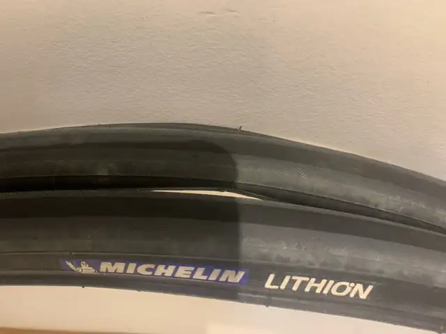 Michelin Lithion road bike tire in Road in Markham / York Region - Image 4