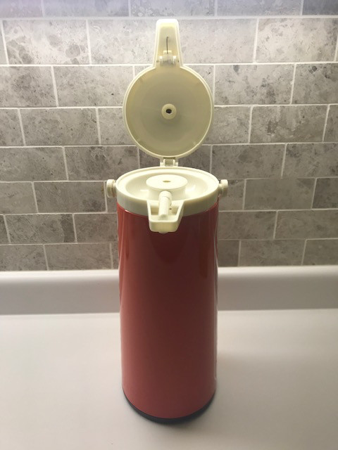NEW - Thermos - 1.5L - Cold / Hot Drinks in Other in Markham / York Region - Image 3