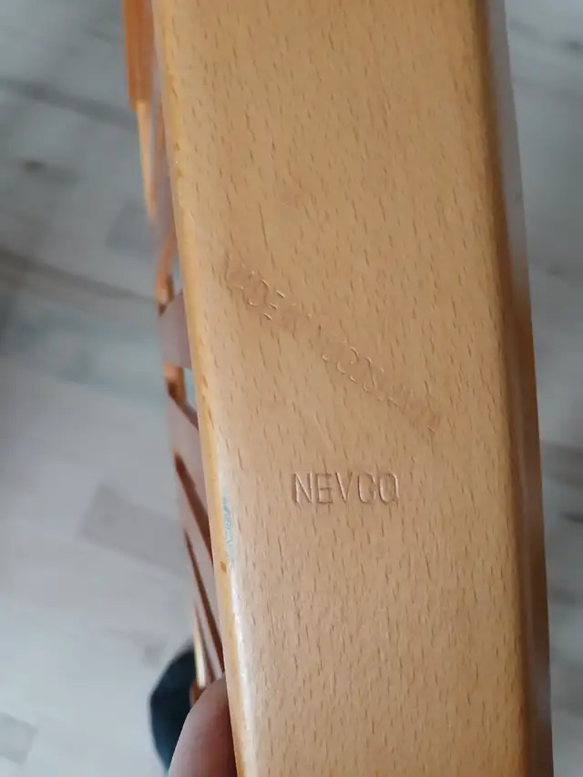 Mid-Century Modern Folding Magazine Rack by Nevco, 1960s in Arts & Collectibles in Ottawa - Image 3