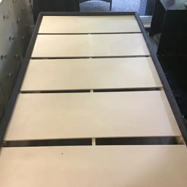 Single Bed Frame in Beds & Mattresses in Delta/Surrey/Langley - Image 6