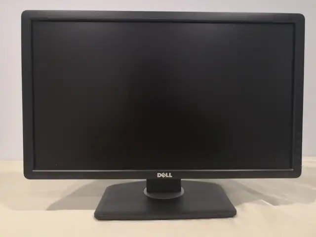 Dell 22" LCD Monitor - $10063860081704705120