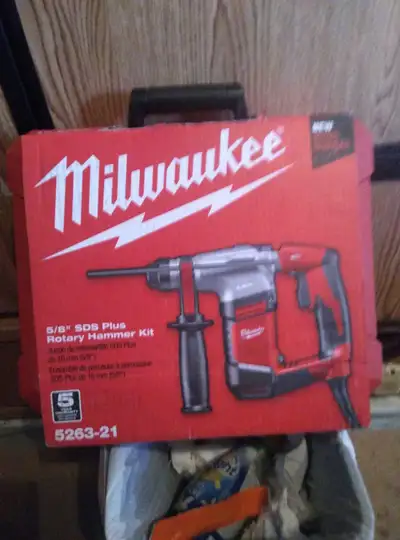 Milwaukee Rotary Hammer Kit, View more