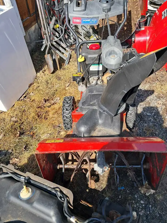 Toro Snowblower in Snowblowers in Barrie - Image 7