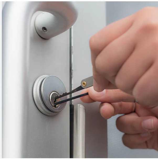 Locksmith Cheap Price in Other in City of Toronto - Image 4