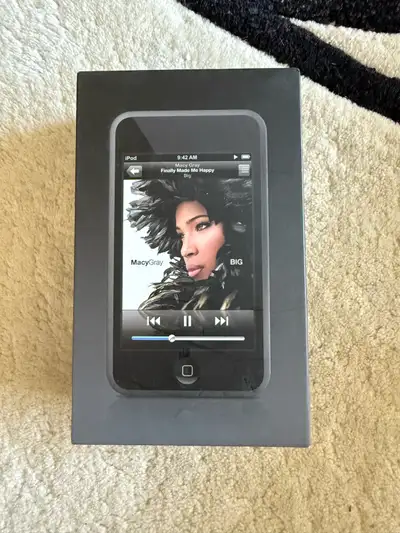 I am selling an empty box for an Apple iPod Touch, 2nd generation, 8GB model. This is the original p...