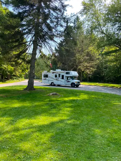 Reduced price, 2006 Sunseeker Motorhome, class C, 24 ft, Ford E450, with less than 145000km, full sl...