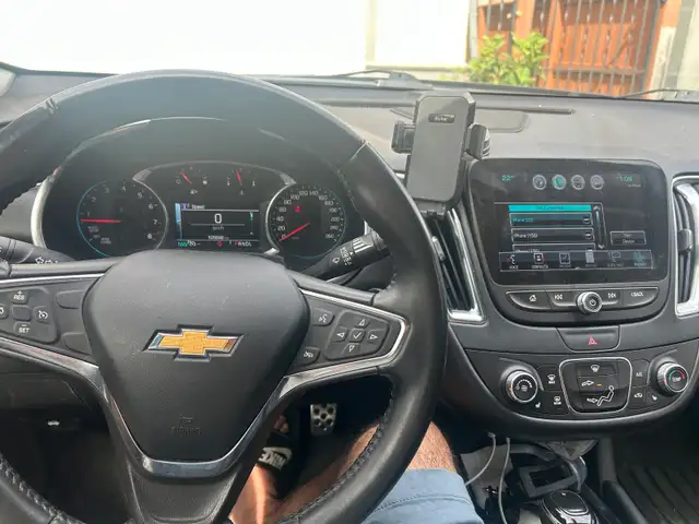 Chevrolet Malibu LT Rebuilt status Low KM