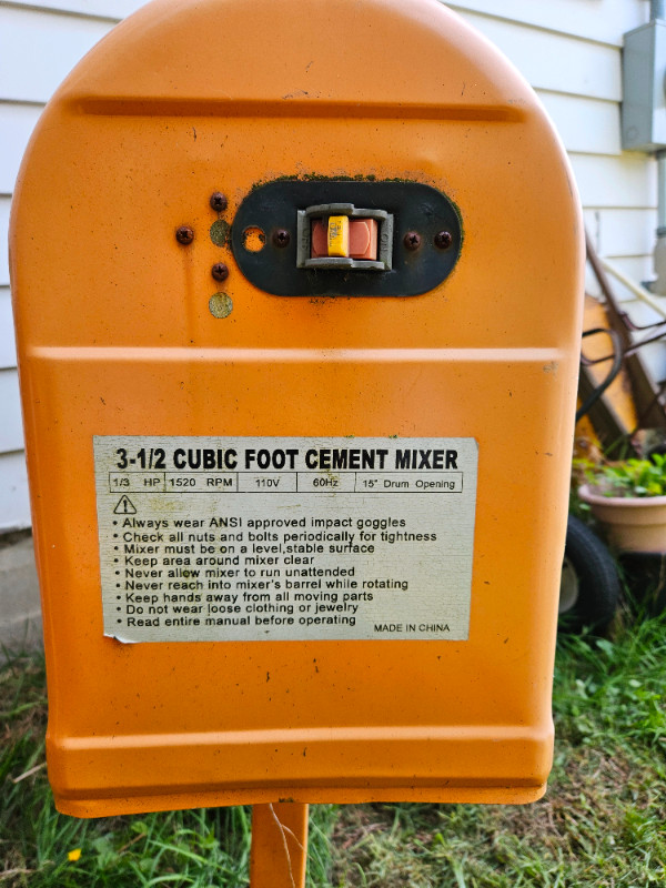 3 1/2 Cubic Foot Cement Mixer in Free Stuff in North Shore - Image 2