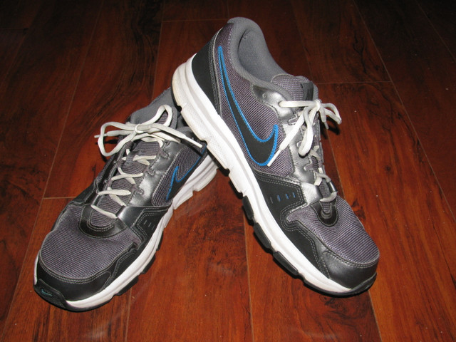 Nike Air Flex Trainer Athletic Shoes in Other in Oakville / Halton Region