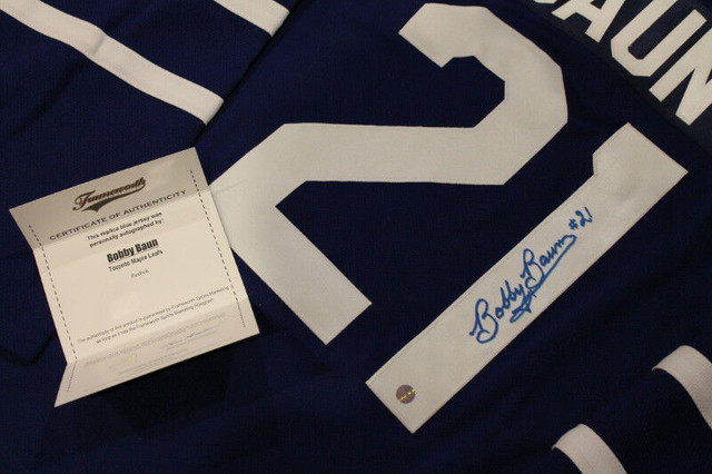 Bobby Baun Maple Leaf Autograph Jersey at JJ Sports in Arts & Collectibles in Chatham-Kent - Image 2