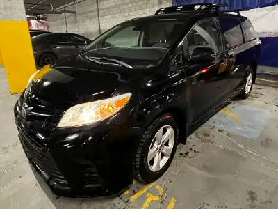 Mécanique en excellent état. Fiabilité Toyota, puissante et économique (moins de 8l/100 sur autorout...