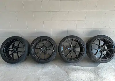 Used on my Mercedes c43 225/40/r19 255/35/r19 Fallen Azenis FK510 performance tires Used for one sea...