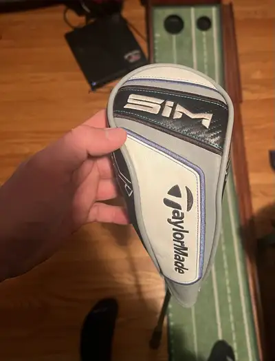 TaylorMade SIM Titanium 5 Wood + Velecore Shaft, View more