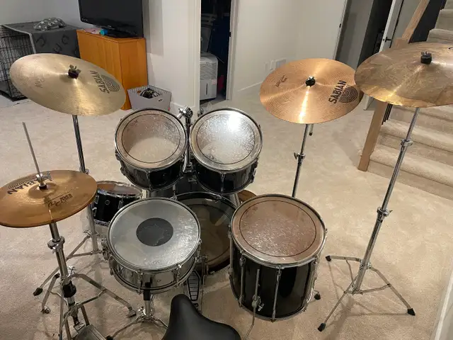 Pearl Export Full Drum Kit in Drums & Percussion in Ottawa - Image 3