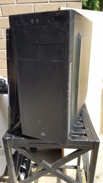 one Desktop computer box case $25/good condition one Acer computer keyboard $10/good condition if yo...