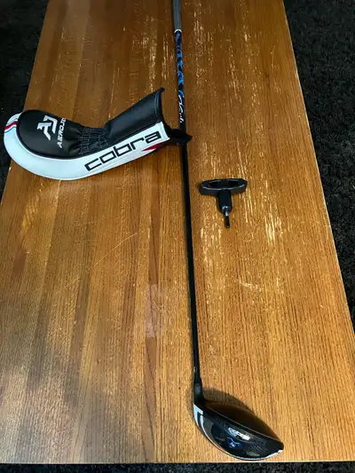 Aerojet graphite driver. Adjustable weighting on heel and toe.