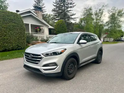 Nouvel Arrivage! Très beau Hyundai Tucson Premium 2017 AWD avec 156,570km. Un propriétaire. En excel...