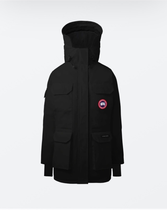 Canada goose parka in Women's - Tops & Outerwear in Mississauga / Peel Region - Image 4
