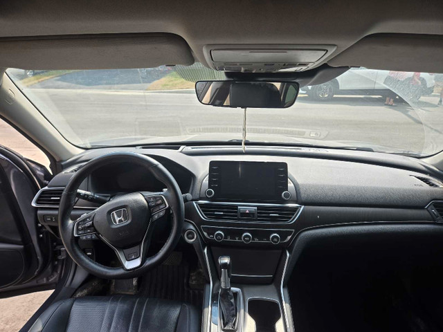 Honda Accord in Cars & Trucks in Ottawa - Image 4