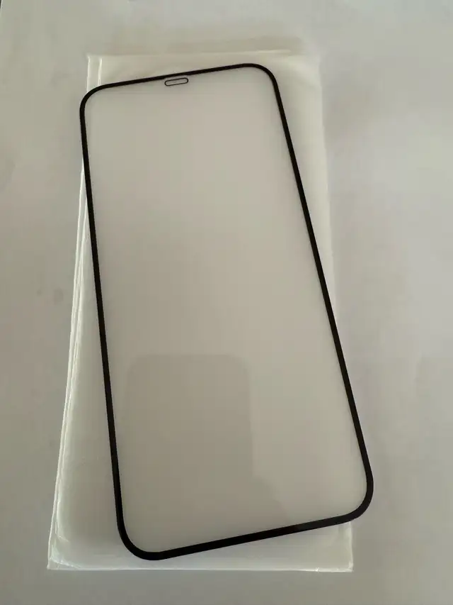 iPhone 12 Pro Max screen protector in Cell Phone Accessories in Mississauga / Peel Region - Image 2