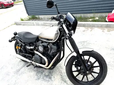 Model XVS950CR Never dropped, stored inside during winter. No mechanical problem. Runs smooth with n...
