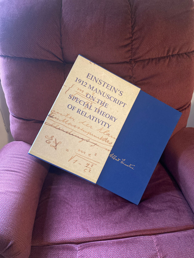 Einstein’s 1912 Manuscipt on the Special Theory of Relativity dans Art et objets de collection  à Ville de Montréal
