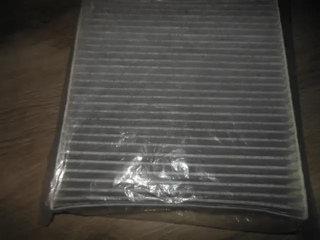 simple air cabin filter air Flow SAF 02-750 in Other Parts & Accessories in City of Montréal - Image 2