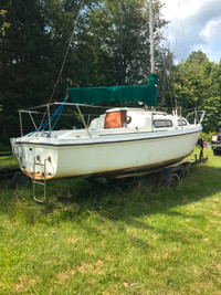 1988 Sirius 21 foot Sail boat