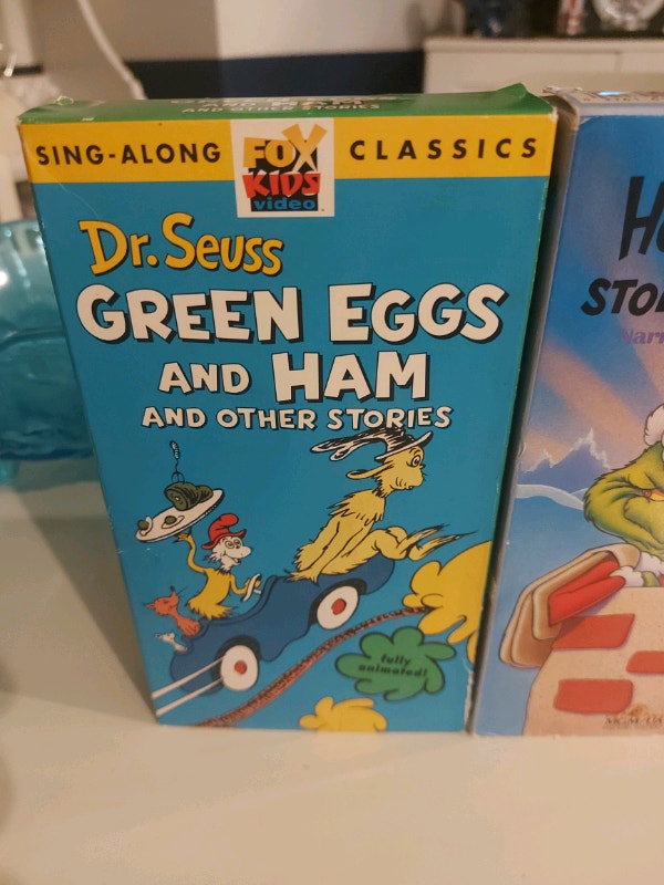 Dr Seuss vhs tapes CDs, DVDs & Bluray Calgary Kijiji