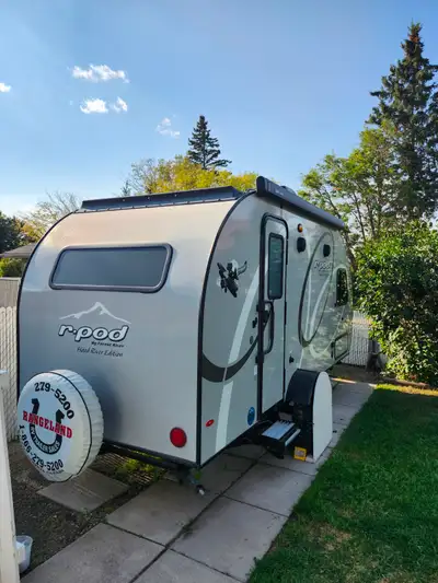 New in Spring 2021 - With 1 slide - Includes; Toilet & Shower - 6 Gallon Hot Water Tank - 3 way Frid...