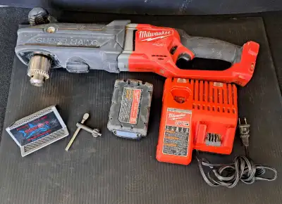 MILWAUKEE SUPER HAWG WITH 5Ah BATTERY/CHARGER (30796994), View more
