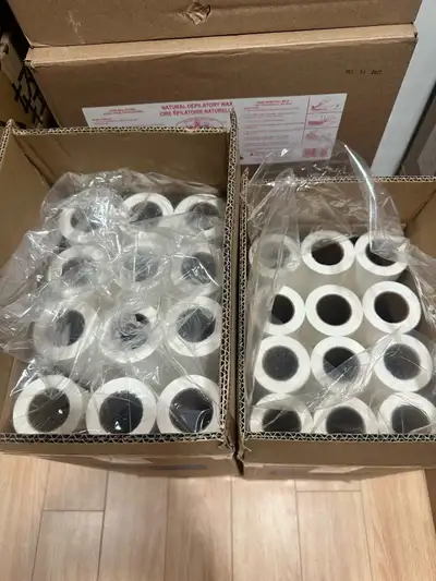 I am selling Wiseplanet Smooth Exam Table Paper. Each case contains 12 rolls of exam table paper, en...
