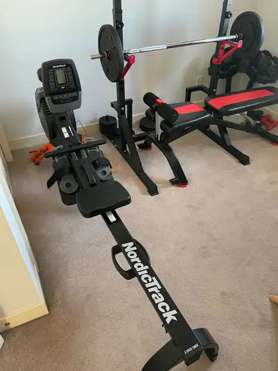NordicTrack RW200 Folding Rower – Great Condition  Selling my NordicTrack RW200 rowing machine. Smoo...