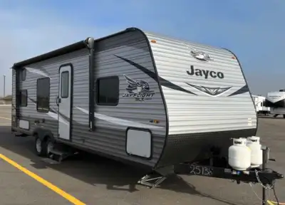 2020 Jayco Jay Flight SLX 8 264BH Great features of this trailer include: Double Size Bunks Semi-Pri...