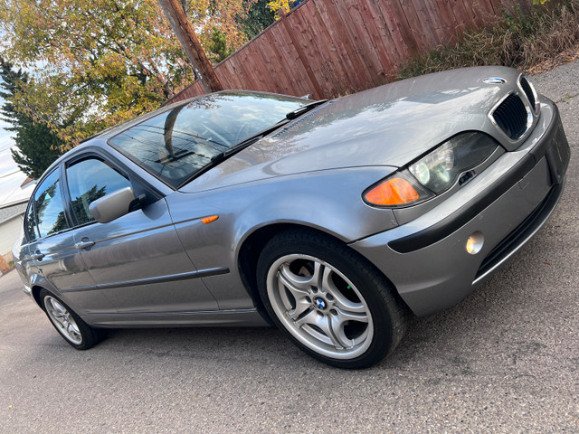 2004 BMW 325xi AWD - All wheel drive in Cars & Trucks in Calgary - Image 4