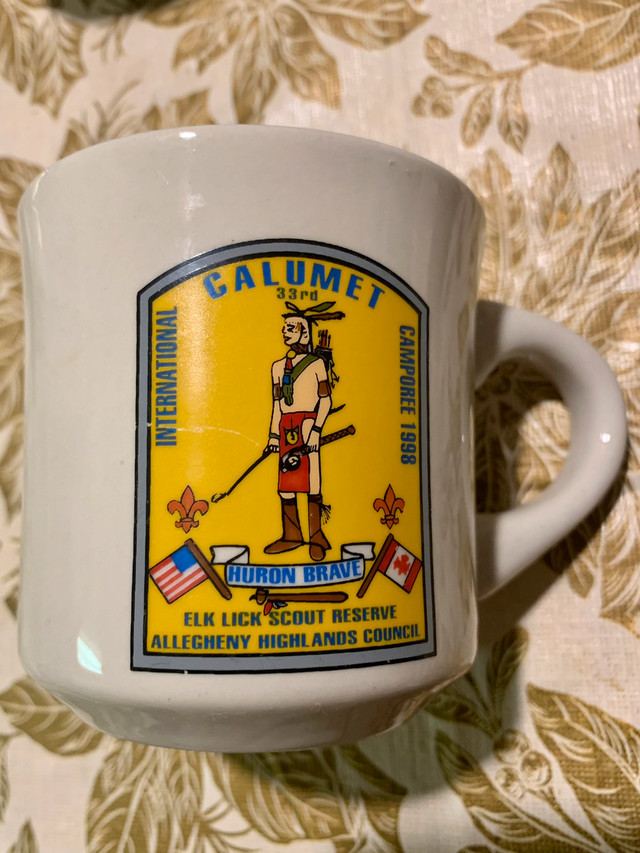 Vintage Lot of 4 Boy Scouts of America Mugs Coffee Tea Cups in Kitchen & Dining Wares in Kitchener / Waterloo - Image 3