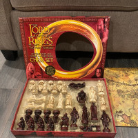 The Lord Of The Rings, The Two Towers Chess Set Ivory & Chinese 