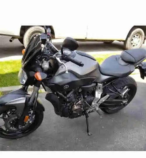 2015 Yamaha FZ07 Grey in Street, Cruisers & Choppers in Kitchener / Waterloo - Image 2