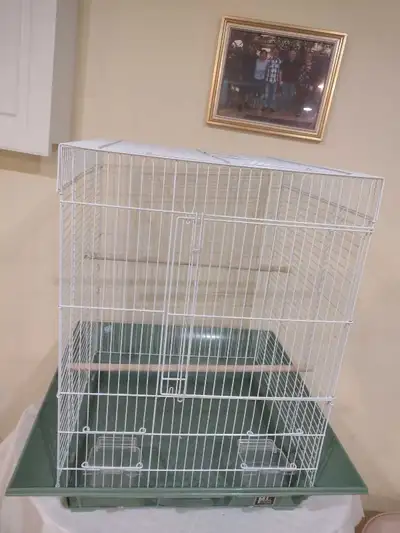 **REDUCED**AS NEW PREVUE CAGE FOR SMALL/MED BIRDS, View more