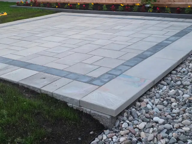 Interlock and Landscape Labourer in Construction & Trades in Ottawa - Image 2