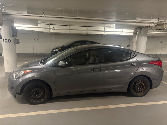 hyundai Elantra  dans Autos et camions  à Longueuil/Rive Sud - Image 2
