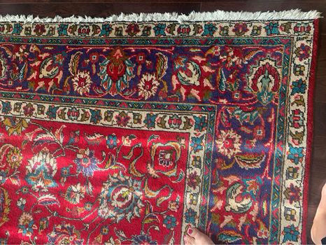 Vintage very large knotted wool rug (50+ yrs old)  in Rugs, Carpets & Runners in Markham / York Region - Image 2