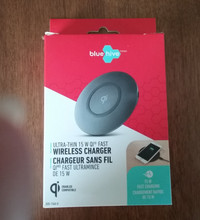 Wireless Charger Bluehive 15 W Fast Charging NEW IN BOX