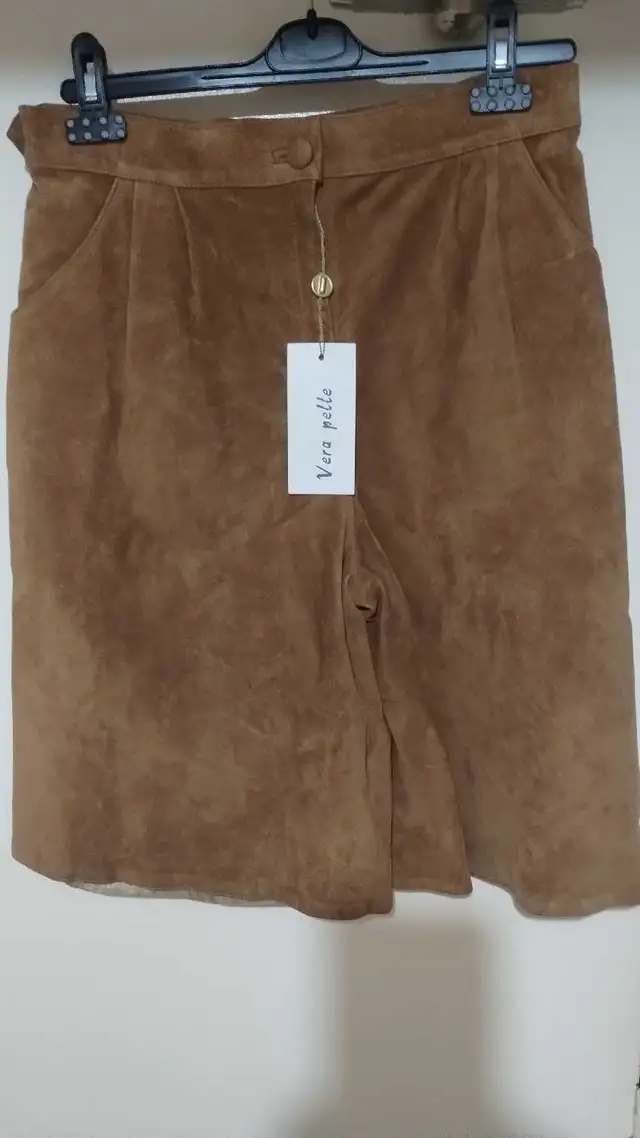 Vera Pelle Skirt in Women's - Bottoms in City of Toronto - Image 3