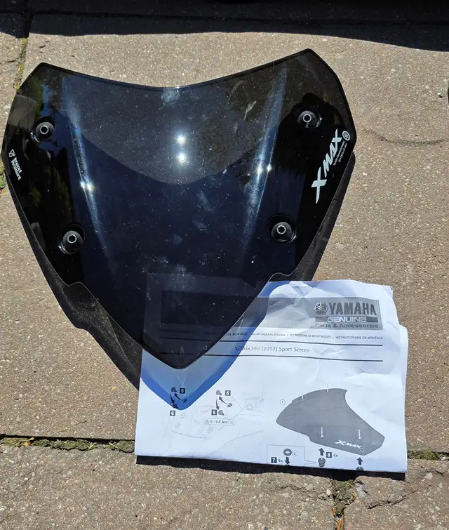 Yamaha Xmax 300 parts - Sport seat and 2x windshields. in Motorcycle Parts & Accessories in Oshawa / Durham Region - Image 5