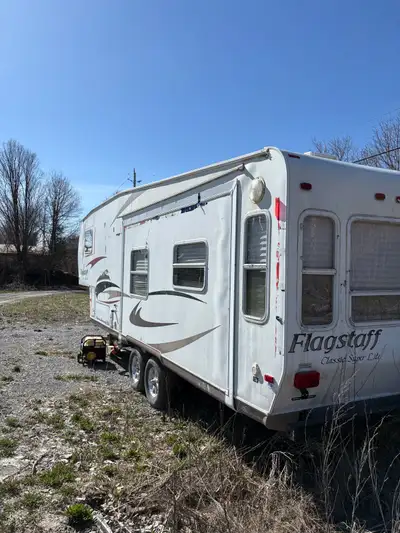 2008 Flagstaff Lite 5th Wheel – Ready to Camp Selling as-is. Solid, well-maintained unit with everyt...